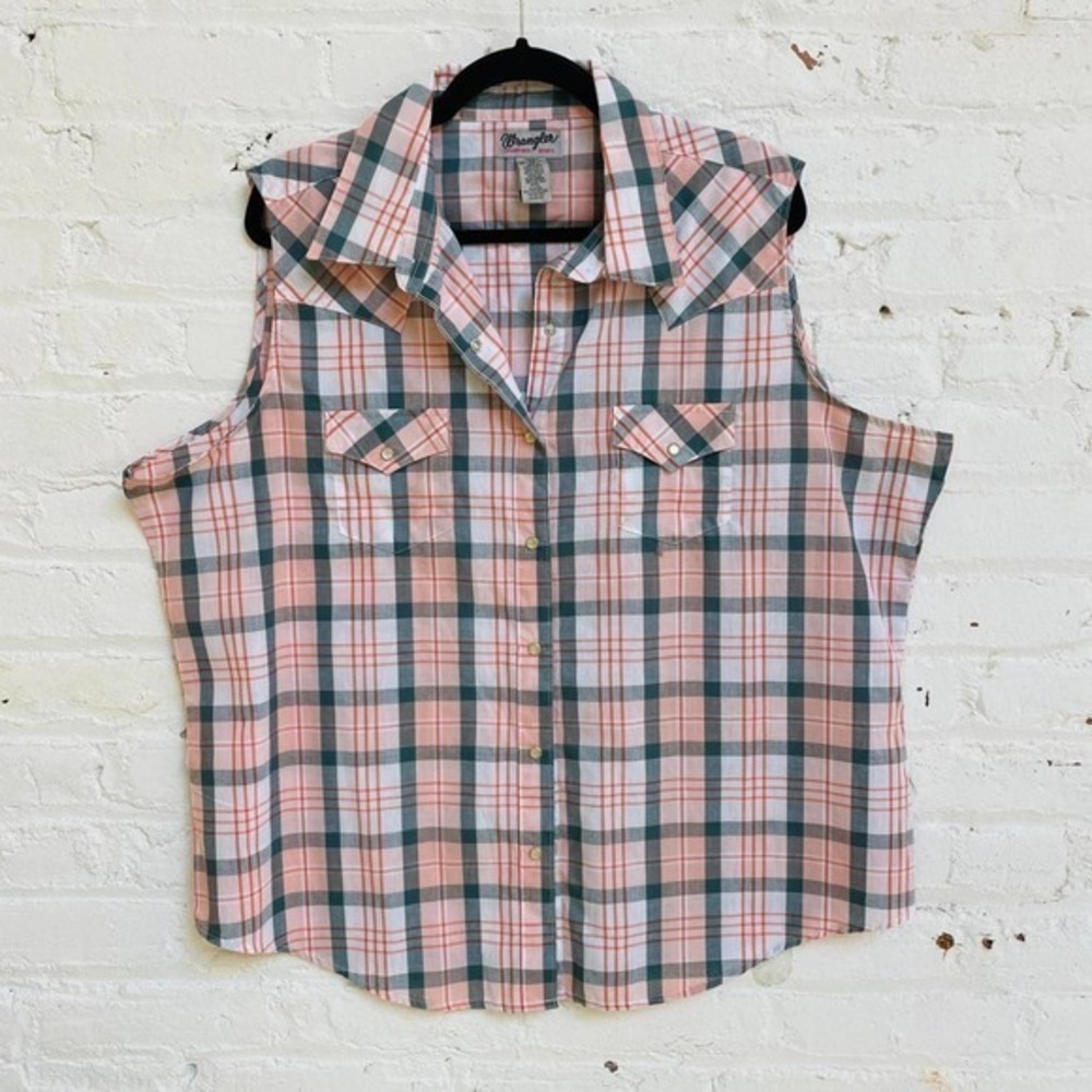 Wrangler pearl snap sleeveless shirt